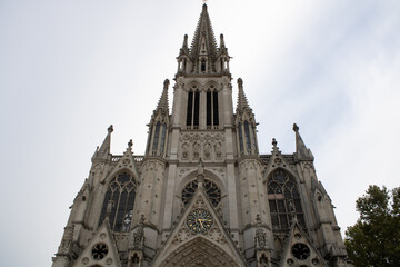 Fototapeta na wymiar Basilique Saint-Epvre