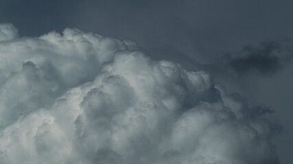 Obraz premium Ciel grumeleux et menaçant