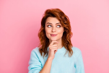 Close-up portrait of her she nice attractive lovely cute pretty charming creative cheerful...