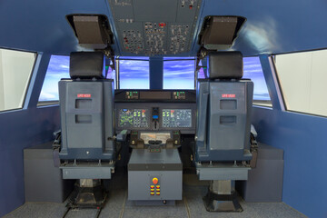 Flight simulator cockpit