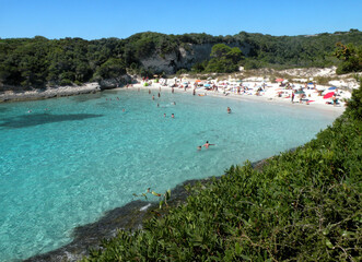  In the southern corner of Corsica there is the small Sperone beach, well protected between two headlands. The sand is very fine, the water is clear and turquoise.                              