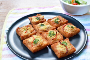 fried bread with chop pork spread eat couple with pickled vegetable sauce