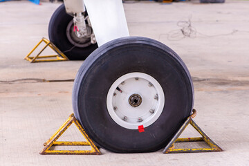 Airplane wheel