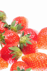 白バックに苺