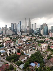 Obraz premium Kuala Lumpur, Malaysia - July 21, 2020: View of Kuala Lumpur skyline during sunny day. noise