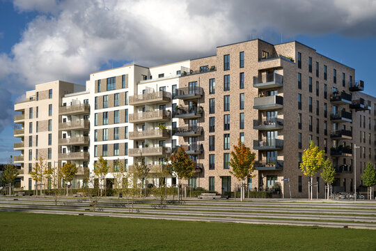 St&auml;dtebau Neubau Projekt Neue Mitte Hamburg Altona entzerrt