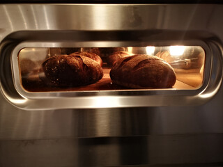 Brot im Backofen