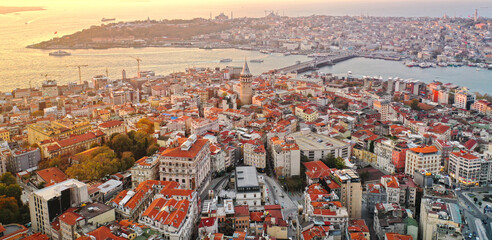 Obraz premium Aerial view of the new town Karaköy in Istanbul, Turkey