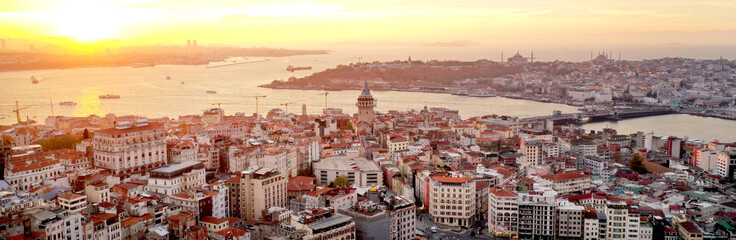 Fototapeta premium Panorama aerial view of the new town Karaköy in Istanbul, Turkey
