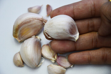 Garlic cloves
