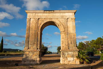 Fototapeta na wymiar Arc de Bara,Roman Triumphal Arch in Roda de Bera, Tarragona, Spain