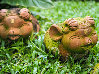 Pig statue placed in the garden
