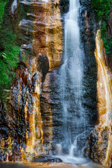 Water cascade that falls from medium height with silk effect