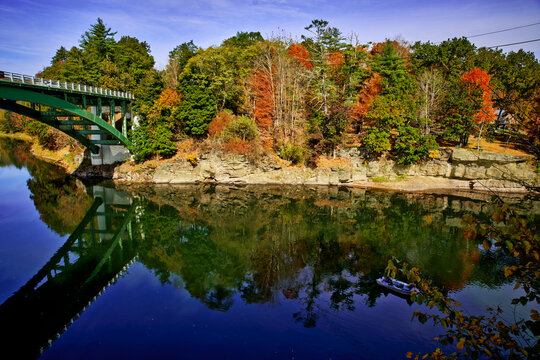 Narrowsburg Bridge in Autumnl with bright fall colors