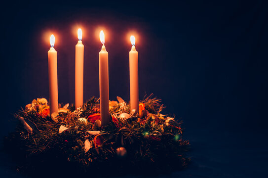 4. advent candle burning on advent wreath