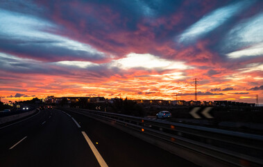 Obraz premium sunset on the highway