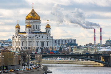 Obraz na płótnie Canvas February 5, 2020, Moscow, Russia Cathedral of Christ the Savior in Moscow on a clear frosty day