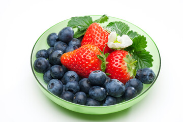 ブルーベリーとイチゴ