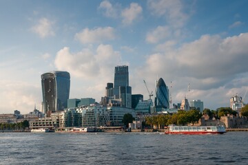 Fototapeta premium Thames River, Skyline London Great Britain