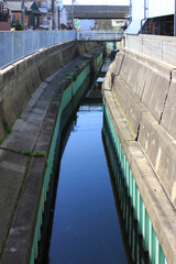 街角の生活排水路