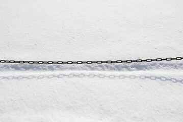 鎖　チェーン　冬　雪