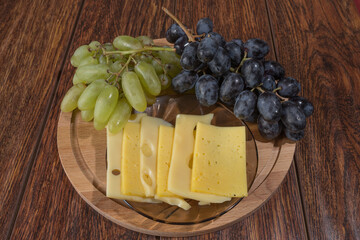 cheese and grapes