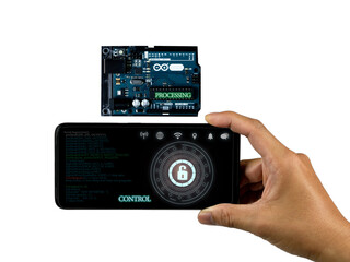 Arduino control broad element photo with infographic details