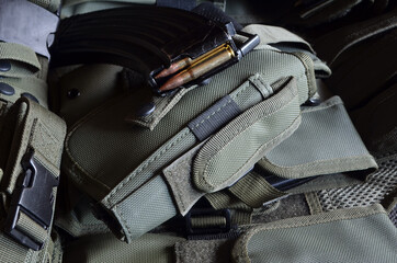 Tactical unloading vest with  magazines selective focus