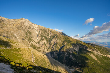 The beautiful natural scenery of mountains.