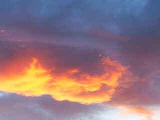 Fototapeta premium 夕焼けの空と雲 