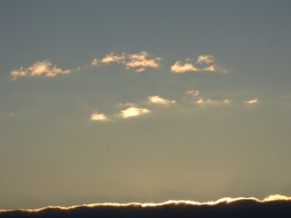 nuage en couleur arc-en-ciel