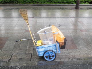 街角の清掃道具