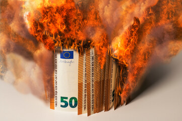 Geld verbrennen