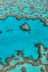 Fototapeta na wymiar Flug über das Great Barrier Reef in Australien