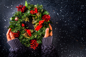 Christmas wreath with fir branches © ricka_kinamoto