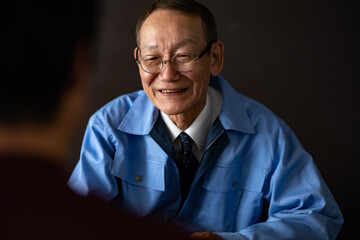 ビジネス・シニア