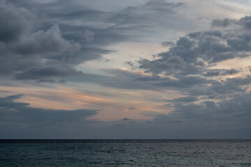 The last rays of the setting sun