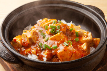 麻婆丼