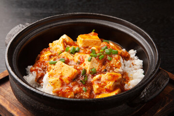 麻婆丼