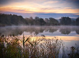 Sonnenaufgang am See