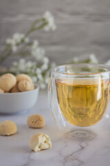 Chinese Oolong Tea with Biscuits