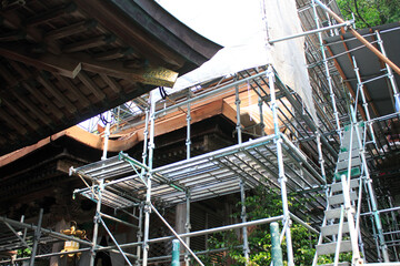 神社の改修工事