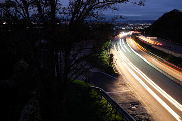 Baustelle auf der Autobahn A 48 bei Bendorf am Rhein mit Fahrbahnsperrung und einspuriger...
