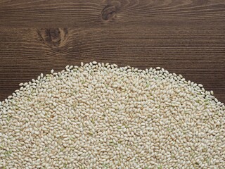 한국의 유기농 곡식 현미 
