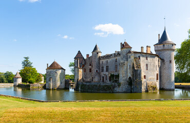 Fototapeta na wymiar Castle Chateau de la Brede. Gironde. France