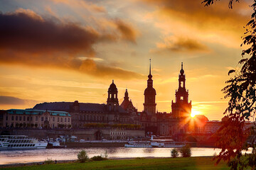 Dresden Zwinger Sachen Frauenkirche Deutschland Goldener Reiter Schloßstraße 