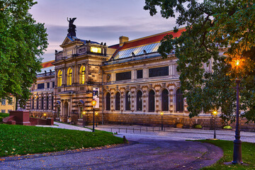 Dresden Zwinger Sachen Frauenkirche Deutschland Goldener Reiter Schlo&szlig;stra&szlig;e 