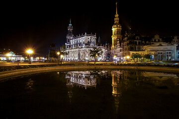 Obraz premium Dresden Sächsische Schweiz Frauenkirche Elbe Deutschland Zwinger