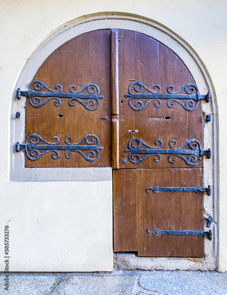 Wall mural old wooden door