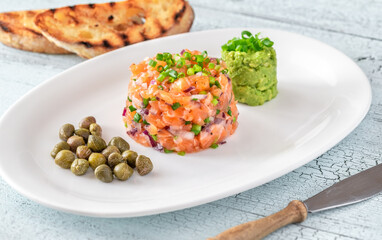 Salmon tartare